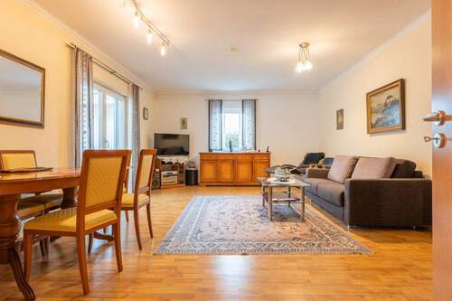 Wohnzimmer (2) - 3 Zimmer Einfamilienhaus zum Kaufen in Eging