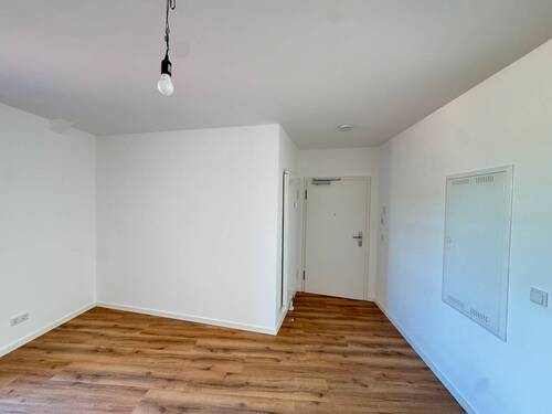Eingangsbereich - 6 Zimmer Etagenwohnung zur Miete in Dresden