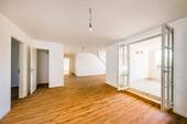Wohnzimmer - Etagenwohnung mit 159,10 m² in Dresden zur Miete