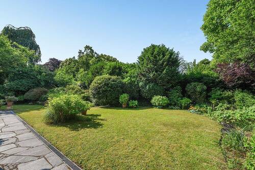 Garten seitlich - 