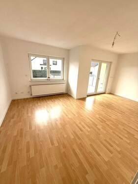 Wohnzimmer - 3 Zimmer Etagenwohnung zum Kaufen in Reichelsheim