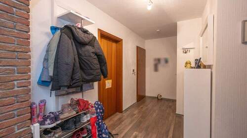 Diele - 3 Zimmer Etagenwohnung zum Kaufen in Moers