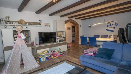 Wohnzimmer - Etagenwohnung mit 88,00 m&sup2; in Moers zum Kaufen