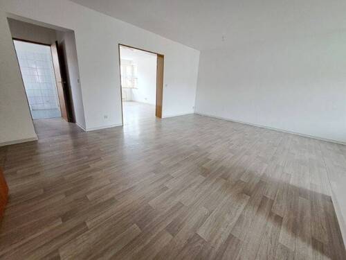 Wohnzimmer2 - 3 Zimmer Etagenwohnung in Bremerhaven