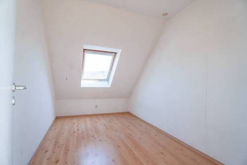 Zweites Schlafzimmer im DG - 
