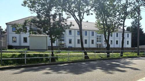 Fassade M 1.2.JPG - Büro zur Miete in Niederfrohna