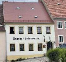 Wohnen und Arbeiten vereinen - 157.000,00&nbsp;EUR Kaufpreis, ca.&nbsp; 106,00&nbsp;m&sup2;&nbsp;Wohnfl&auml;che in Stolpen (PLZ: 01833)