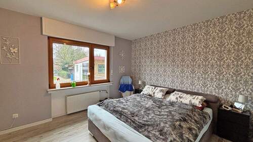 Schlafzimmer - Erdgeschoss - 