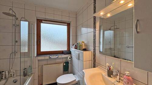 Badezimmer - Obergeschoss - 