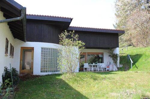 Seitenansicht Anbau.JPG - 7 Zimmer Einfamilienhaus in Grasellenbach