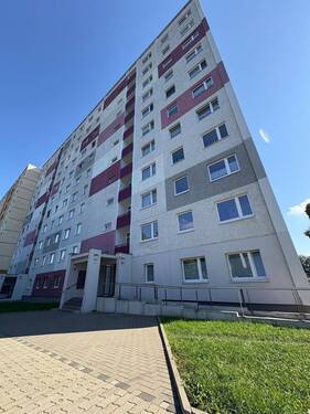 Schleizer Straße 2 Hauseingang - 3 Zimmer Etagenwohnung zur Miete in Gera