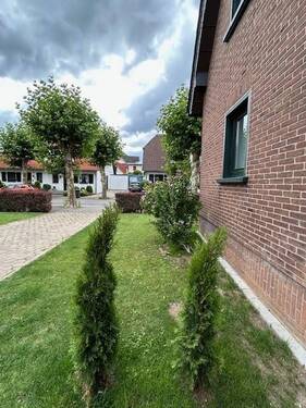 Garageeinfarht.jpg - 5 Zimmer Doppelhaushälfte zur Miete in Moers