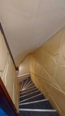 Treppe zwischen EG und Keller - 