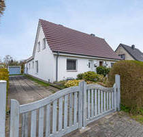 Solide Doppelhaushälfte mit weitläufigem Grundstück und Modernisierungspotenzial in Lunden