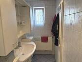 Bad mit Dusche - 