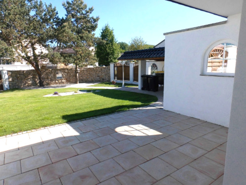 Gartenblick v.d. Terrasse.png - 