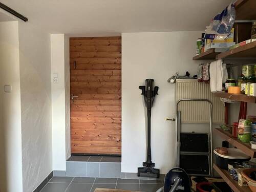 UG: HWR mit Zugang Garage - 