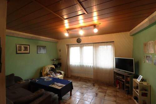 Wohn/Schlafzimmer EG - 