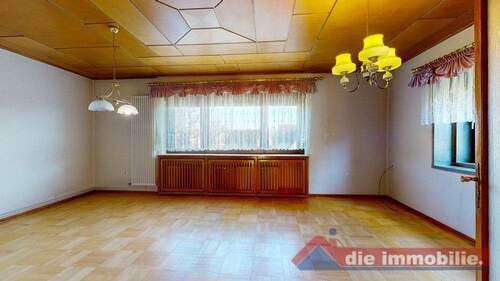 Heller Wohnraum im Obergeschoss - 