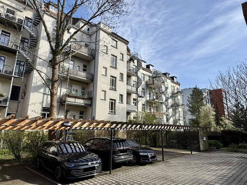 Hauseingang Innenhof Bild 1 - Etagenwohnung mit 114,00 m&sup2; in Leipzig zum Kaufen