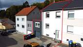 Gebäudefront - Saniertes Reihenmittelhaus in ruhiger Lage von SB-Altenkessel