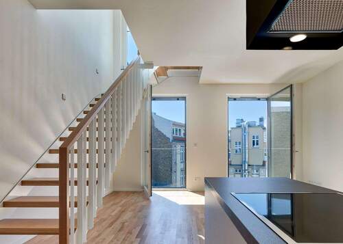 offener Küchenbereich - Luxuriöse Maisonette Wohnung im Dachgeschoss am Spittelmarkt