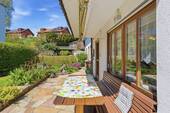 Terrasse (Blick Richtung West) - 