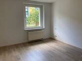 Schlafzimmer - 3 Zimmer Etagenwohnung zur Miete in Dessau-Roßlau