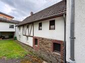 Außenansicht - 8 Zimmer Mehrfamilienhaus, Wohnhaus zum Kaufen in Waldbröl