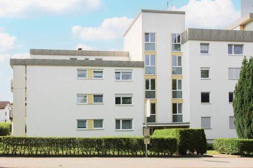Ansicht - gut aufgeteilte 3,5 Zimmer-Wohnung mit Loggia, EBK, Aufzug und TG in Weißenhorn