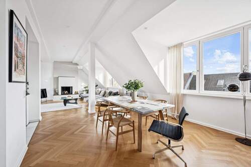 Bild 2 - 4 Zimmer Etagenwohnung zum Kaufen in Berlin