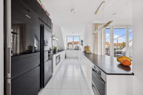 Voll ausgestattete Küche - 