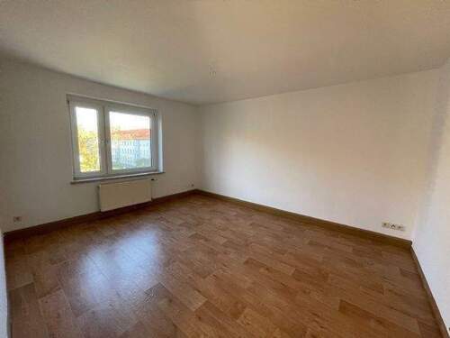 Schlafzimmer - 3 Zimmer Etagenwohnung zur Miete in Zeitz