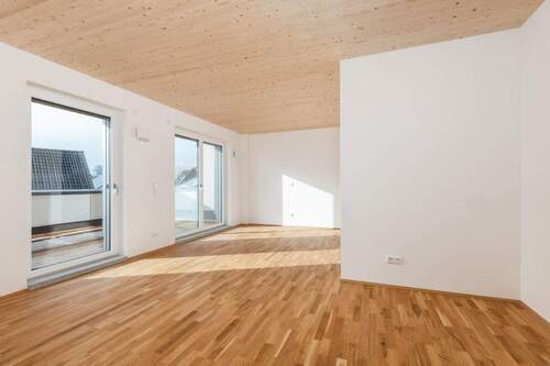 Wohnen mit viel Licht - 2 Zimmer Etagenwohnung zum Kaufen in Pentling