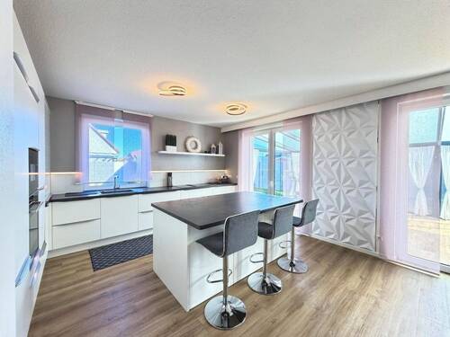 Einbauküche - Einfamilienhaus mit 176,70 m&sup2; in Sehnde zum Kaufen