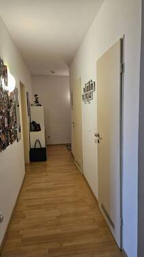 Flur - Etagenwohnung mit 85,00 m&sup2; in Altötting zur Miete