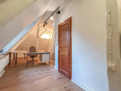 Büro DG Wohnung 1 - 