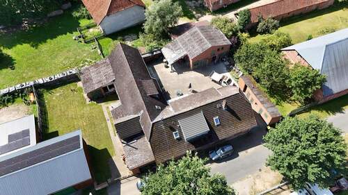Luftbild - 2 Zimmer Mehrfamilienhaus, Wohnhaus in Wrestedt