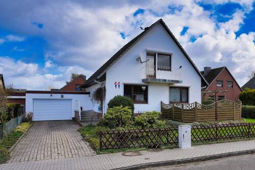 Bild 2 - 4 Zimmer Einfamilienhaus zum Kaufen in Haseldorf