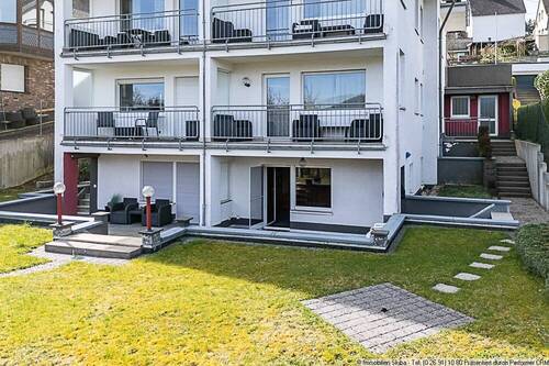 Blick aus dem Garten - 