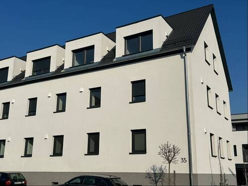 Ansicht Süd West - 4 Zimmer Etagenwohnung zum Kaufen in Wassertrüdingen