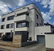 Erstbezug! Exklusive 4-Zimmerwohnung mit großer Terrasse, barrierefrei mit Lift, in bester Lage - Radebeul