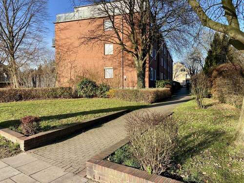 Grundstückszugang - 3 Zimmer Etagenwohnung in Hamburg