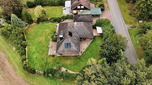 Luftbild - 4 Zimmer Einfamilienhaus in Gülzow