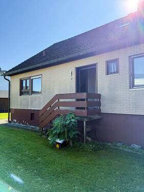 Haupteingang - 6 Zimmer Einfamilienhaus in Pforzheim