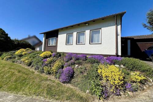 Außen - Ostseite - Bungalow mit 85,00 m&sup2; in Massing zum Kaufen
