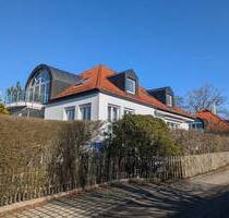 Stilvolle Dachgeschosswohnung mit besonderem Charme - Feldafing