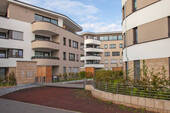 Blue Note Außenansicht - Exclusive Neubau 3-ZW in Riedberg - Toller Grundriss mit Ankleide, Bad en-suite, Abstellraum uvm.