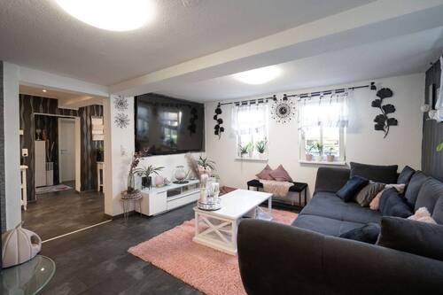 Wohnzimmer 2 - 5 Zimmer Einfamilienhaus in Sondheim vor der Rhön