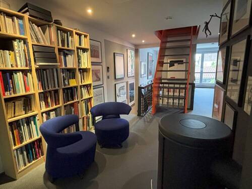 3046 Bibliothek 1 - 
